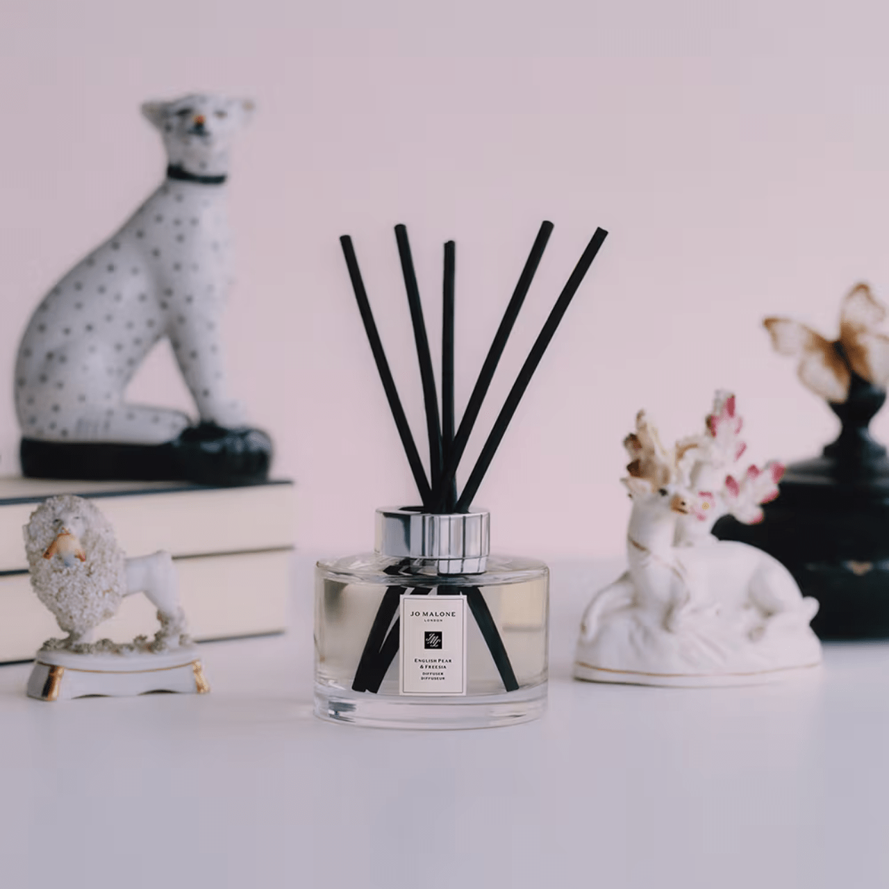JO MALONE LONDON イングリッシュ ペアー ＆ フリージア セント サラウンド ディフューザー